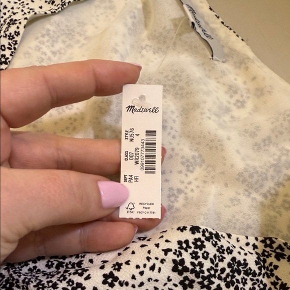 Madewell Puff-Sleeve V-Neck Midi Dress in Floral Size 4 - Picture 10 of 12